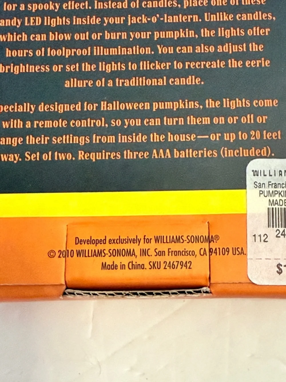 NWT Williams-Sonoma Remote Control LED Pumpkin Lights – Set of 2 Flickering
